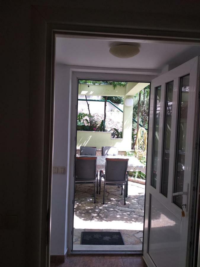 Appartement Jelena à Omiš Extérieur photo