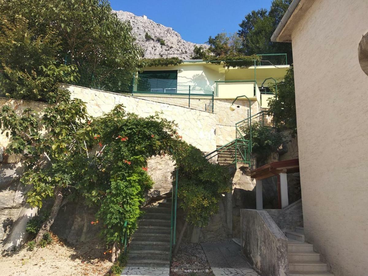 Appartement Jelena à Omiš Extérieur photo